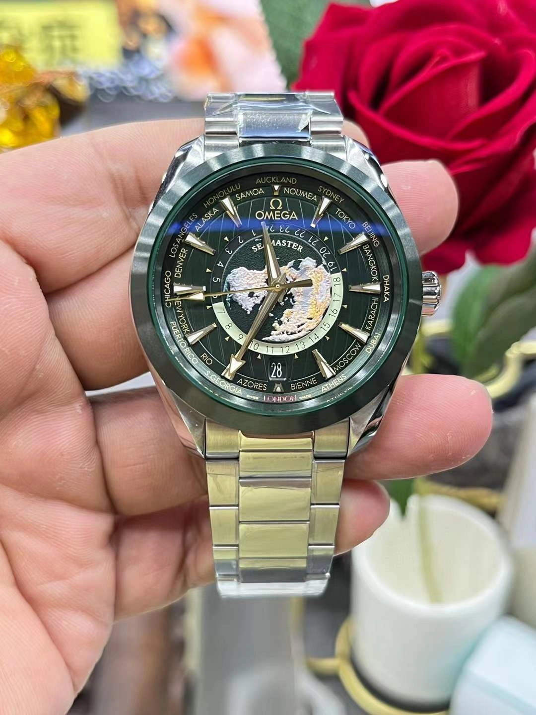 CBD Factory Omega Seamaster Aqua Terra 150M GMT Worldtimer 43mm Green Dial Green Ceramic Bezel (220.30.43.22.10.001) 1:1 Super Clone – DD8938 Movement Bright 277